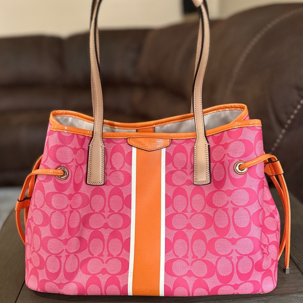 Coach Shoulder Bag